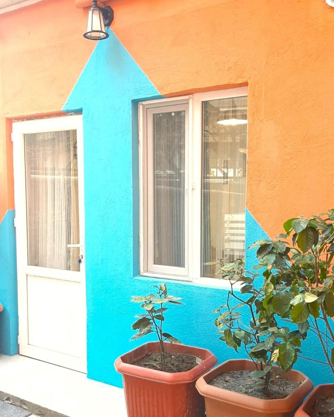 Style With Courtyard Апартаменты Тбилиси