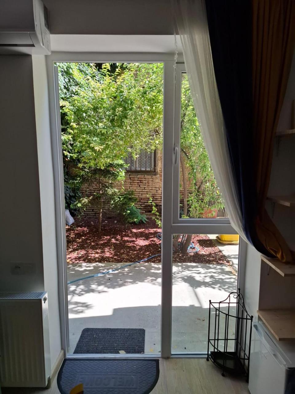 Апартаменты Style With Courtyard