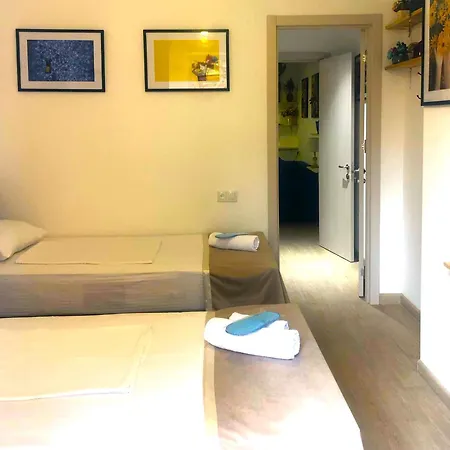 Style Apartment With Courtyard Тбилиси Экстерьер фото