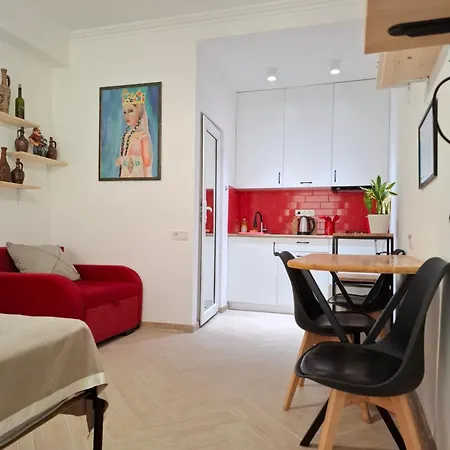 Style Apartment With Courtyard Тбилиси Экстерьер фото