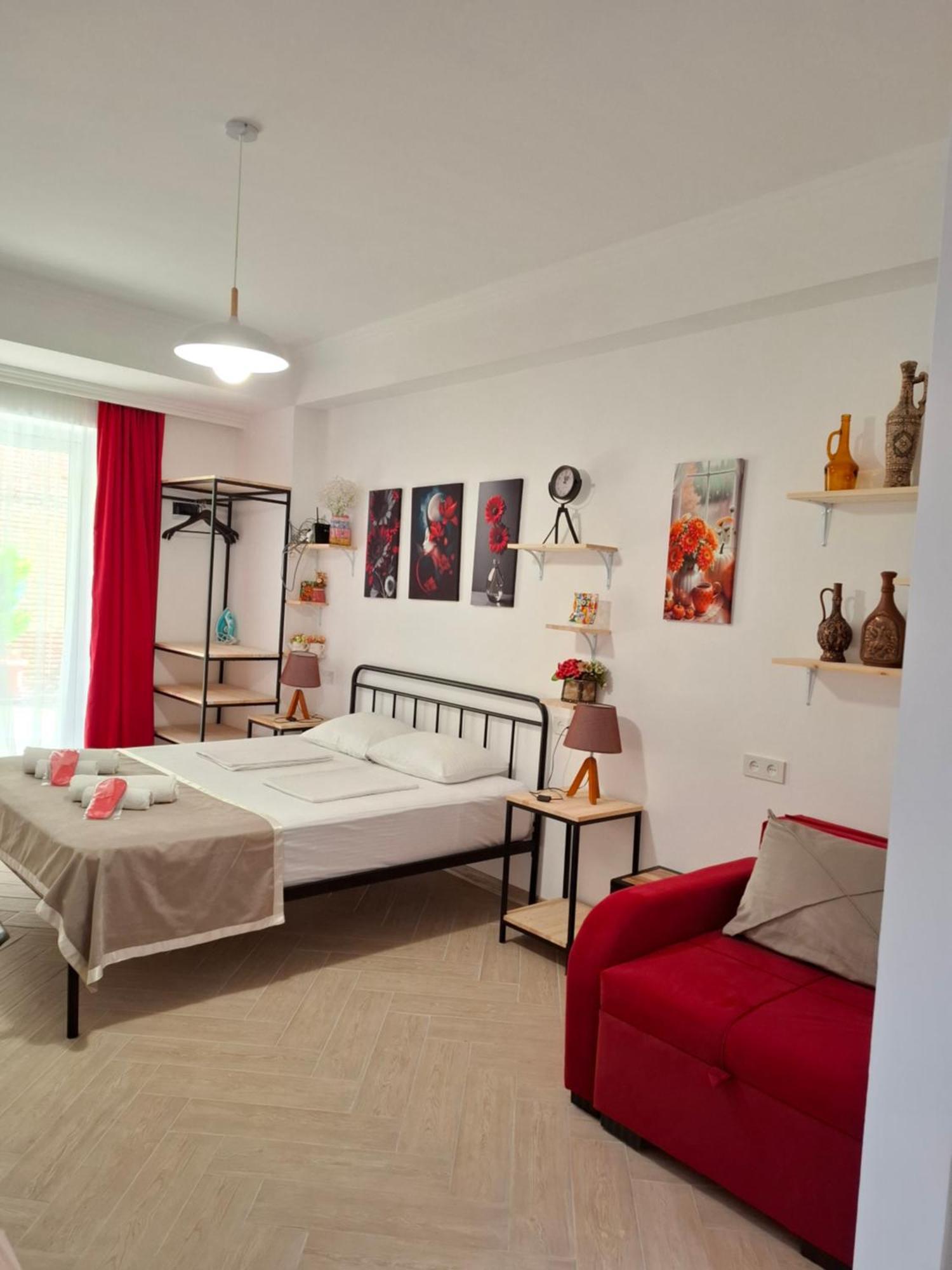 Style With Courtyard דירה